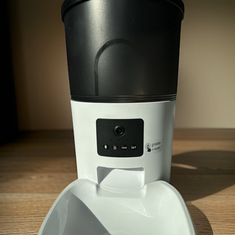 Dozator Mancare Pisici si Caini Automat Home Darling Home